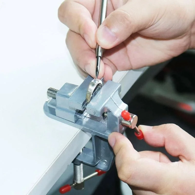 Mini Bench Vise Table Clamp Sc - đánh giá và giá Electronics Repair Bench
